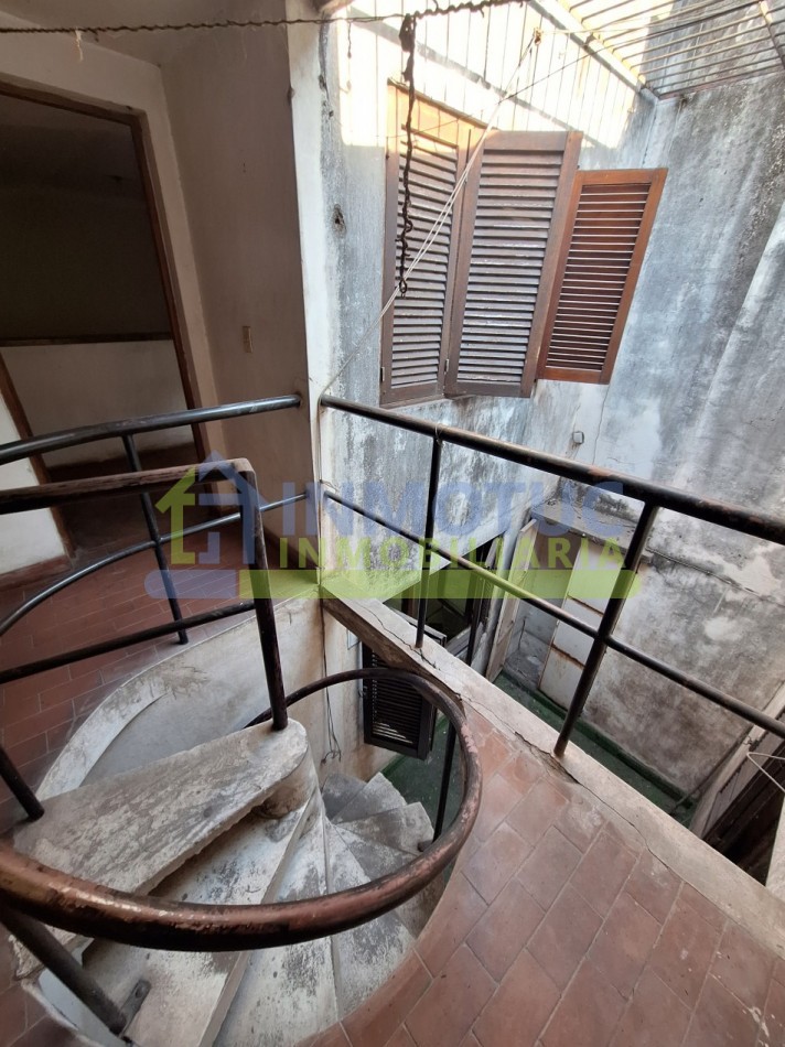 VENTA O ALQUILER CASA 4 DORM  - BARRIO SUR - LAS HERAS  AL 200 