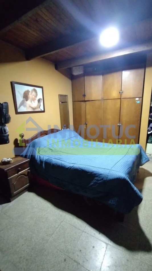 CASA 4 DORM. VILLA CARMELA - BARRIO ISLAS MALVINAS