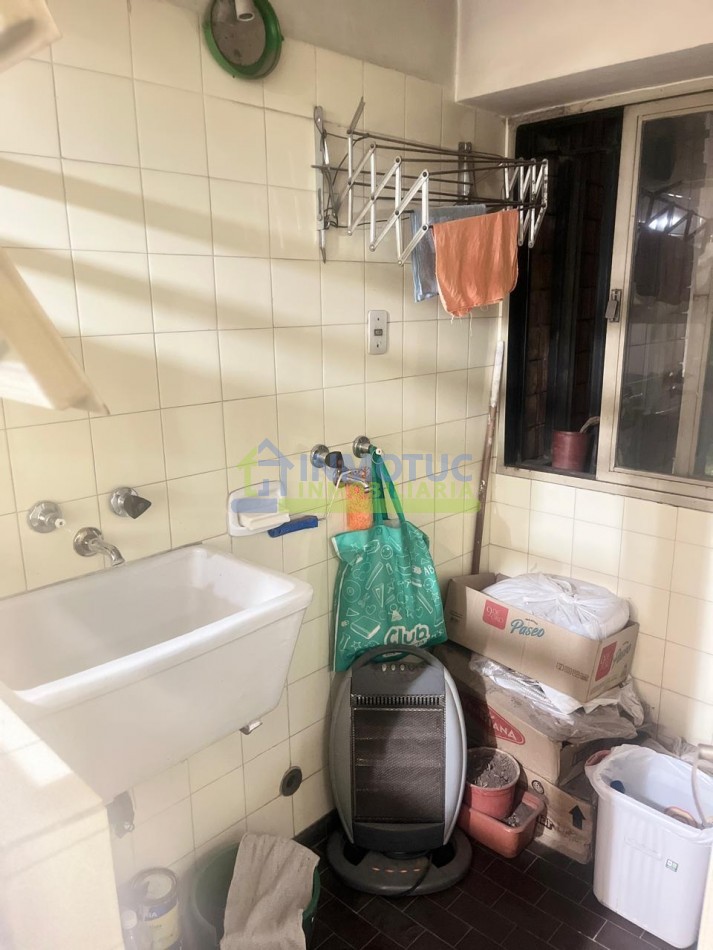 DEPARTAMENTO DE 1 DORMITORIO AMPLIO CON BALCON - BARRIO SUR - LAMADRID 400 - APTO CREDITO - ZONA TRIBUNALES