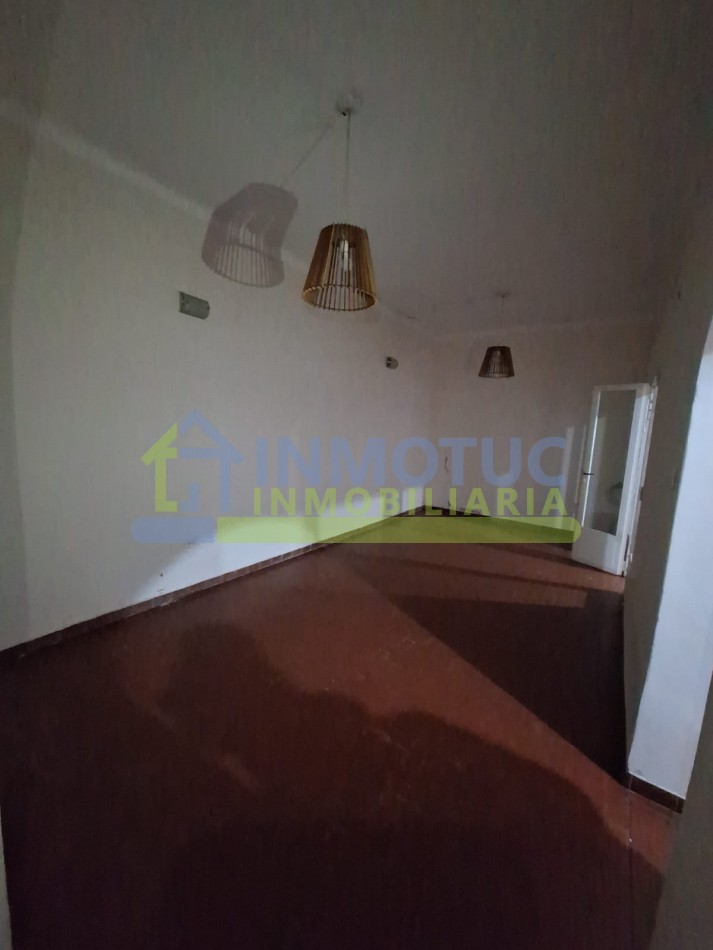 DEPARTAMENTO CON PATIO SANTIAGO AL 900
