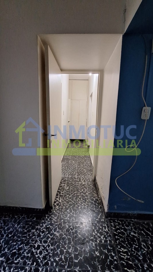 DEPARTAMENTO CON PATIO SANTIAGO AL 900