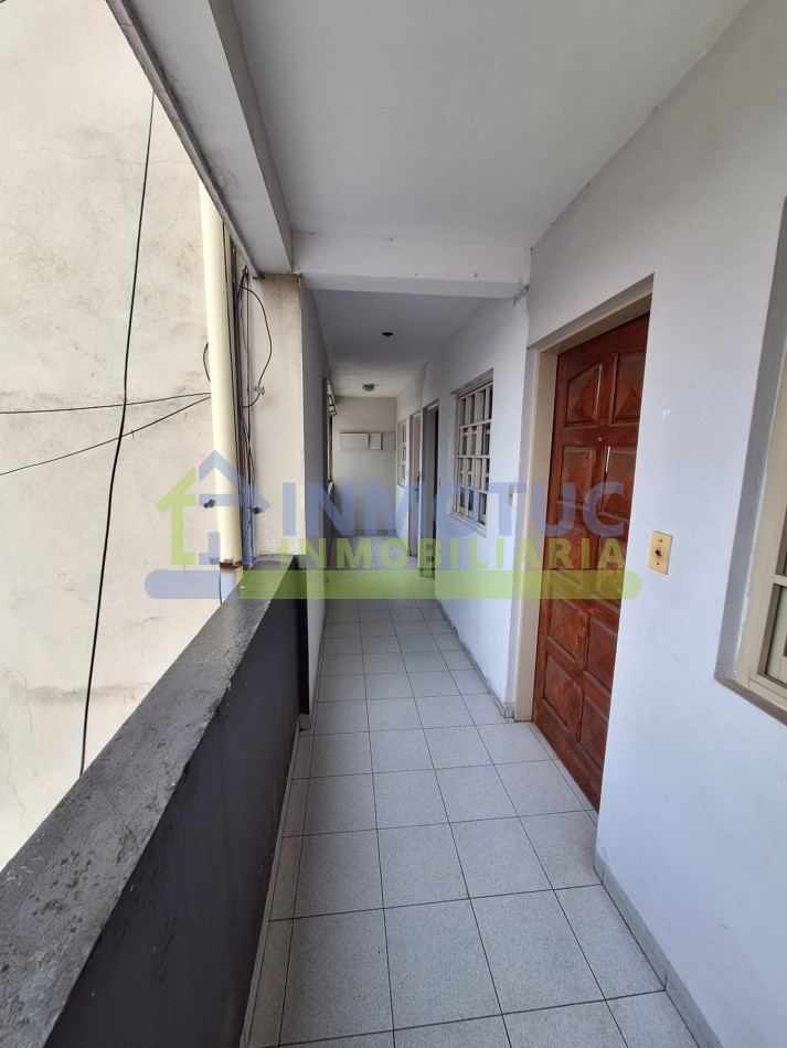 ALQUILER DEPARTAMENTO DE 1 DORMITORIO CON BALCON - LAVADERO - CRISOSTOMO ALVAREZ 300 - CENTRO 