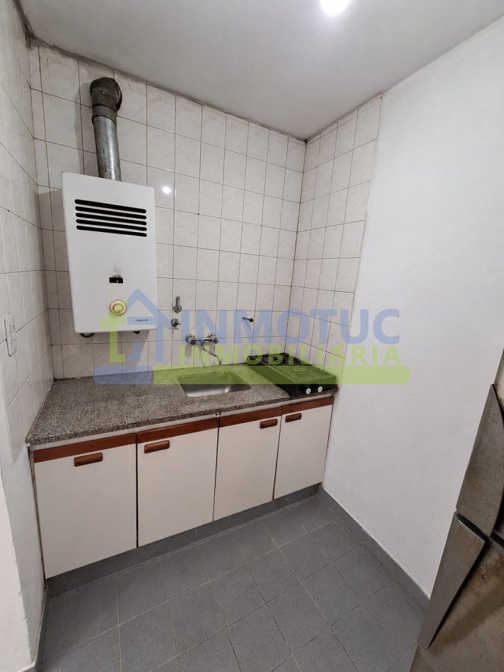 DEPARTAMENTO DE 1 DORMITORIO MUY AMPLIO CON PLACARD - LUMINOSO - 9 DE JULIO 500 - BARRIO SUR
