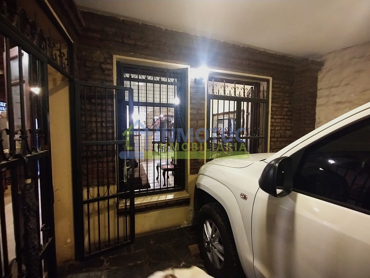 CASA EN VENTA EN BARRIO SUR LAVALLE AL 1200 