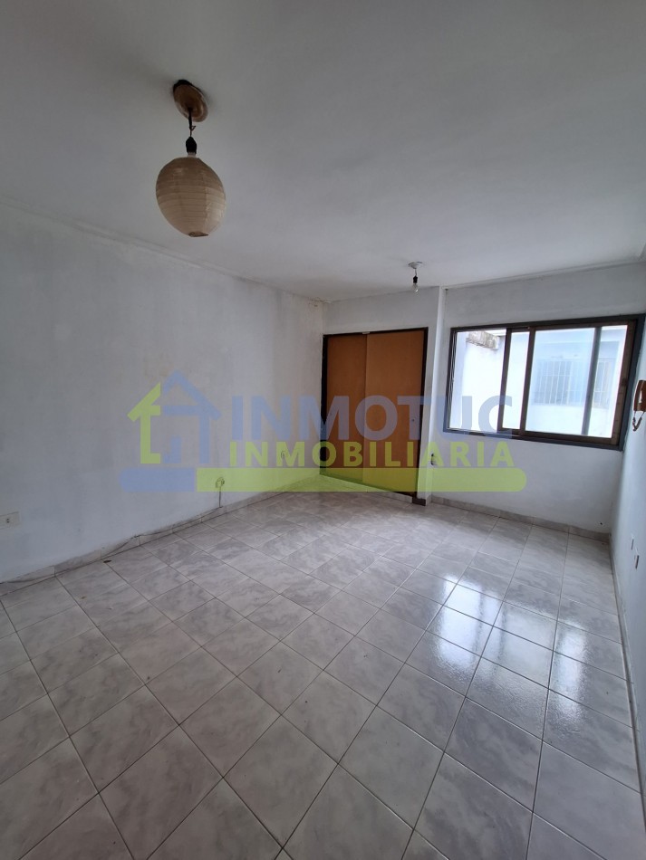 DEPARTAMENTO DE 1 DORMITORIO MUY AMPLIO CON PLACARD - LUMINOSO - 9 DE JULIO 500 - BARRIO SUR