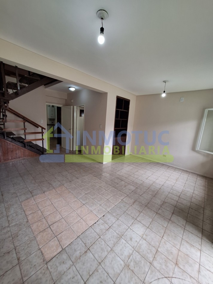 DPTO. Paso de Los Andes al 700 - 3 Dorm. - 2 Baños - Sup. Propia 82 m² + cochera