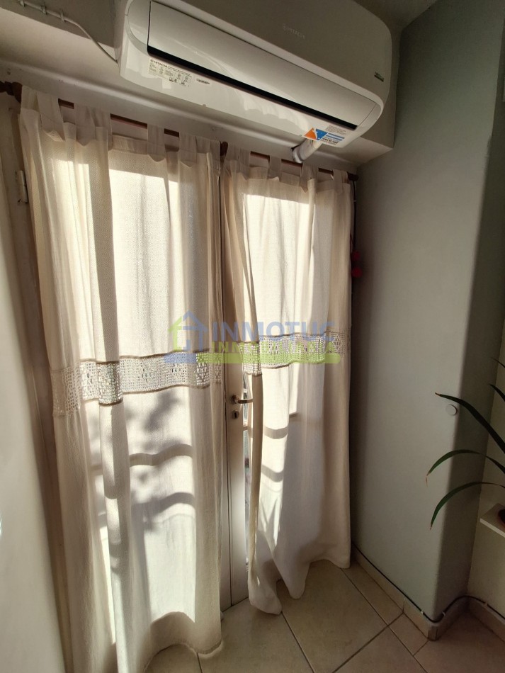 MONOAMBIENTE AV. NICOLAS AVELLANEDA 400 AMOBLADO CON BALCON - EN VENTA  