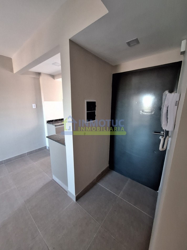 DEPARTAMENTO 2 DORMITORIOS CON BALCON - A ESTRENAR - RONDEAU 800 - BARRIO SUR
