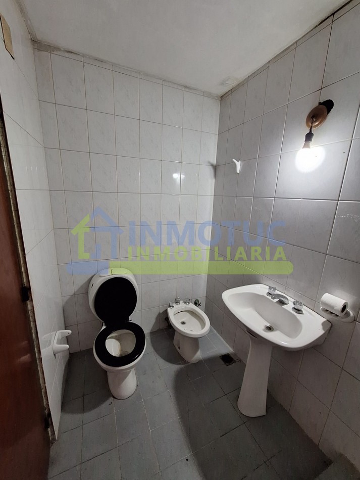 DEPARTAMENTO DE 1 DORMITORIO MUY AMPLIO CON PLACARD - LUMINOSO - 9 DE JULIO 500 - BARRIO SUR