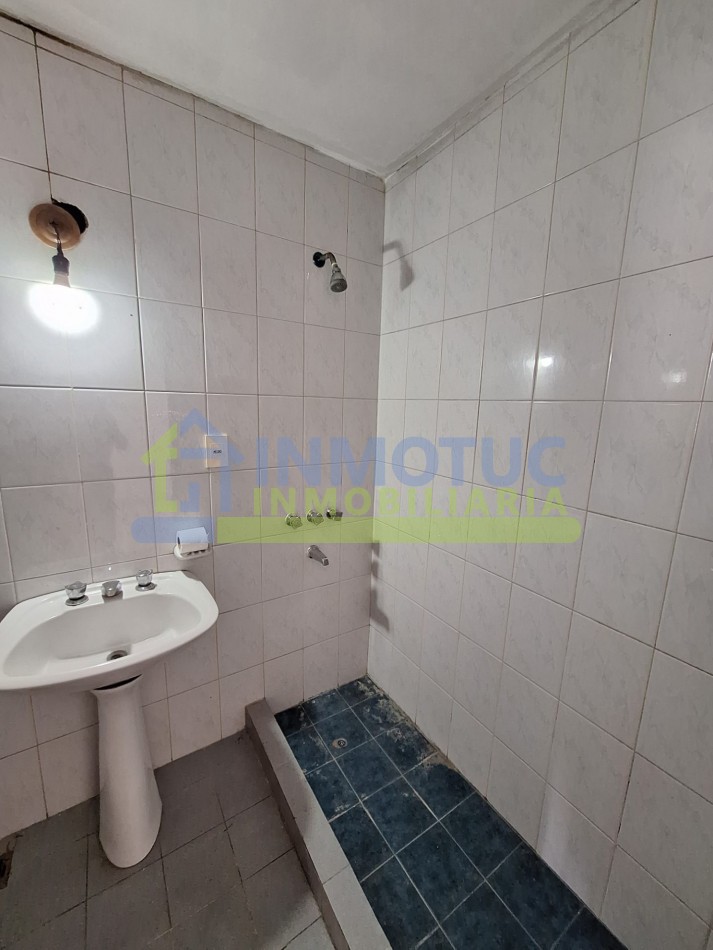 DEPARTAMENTO DE 1 DORMITORIO MUY AMPLIO CON PLACARD - LUMINOSO - 9 DE JULIO 500 - BARRIO SUR