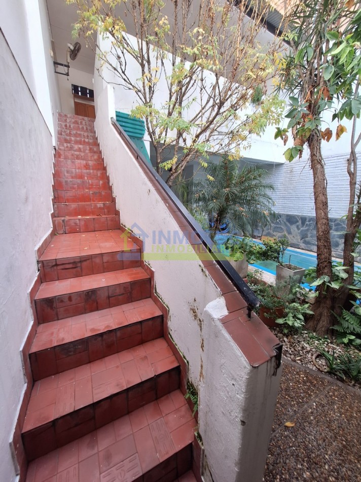 CASA BARRIO SUR - LAS HERAS AL 200 - 3 DORM. 5 BAÑOS - COCHERA