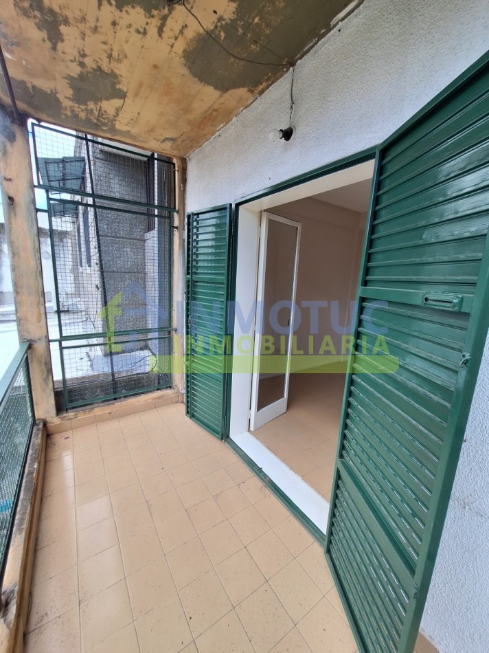 DPTO. Paso de Los Andes al 700 - 3 Dorm. - 2 Baños - Sup. Propia 82 m² + cochera