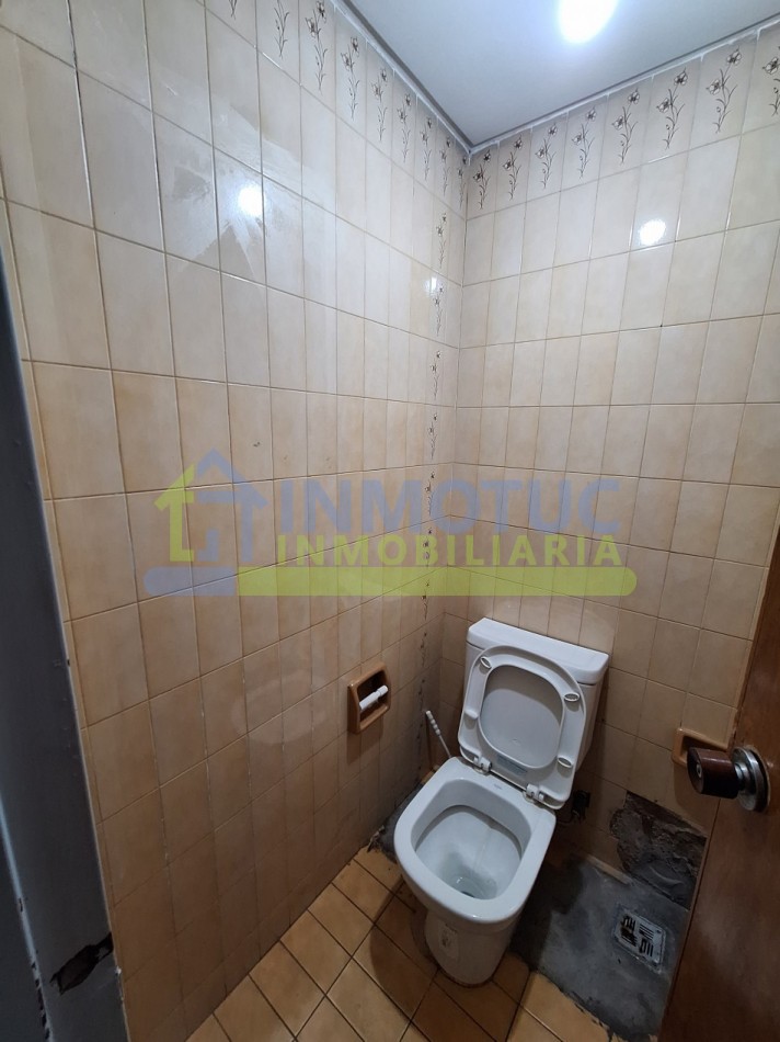 OPORTUNIDAD! CENTRO MEDICO EN VENTA PARA INVERSIONISTAS - BARRIO SUR (ALT. 24 DE SEPTIEMBRE 1000)