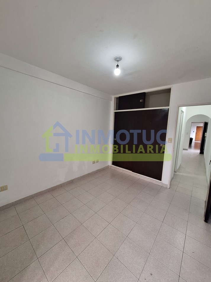 ALQUILER DEPARTAMENTO DE 1 DORMITORIO CON BALCON - LAVADERO - CRISOSTOMO ALVAREZ 300 - CENTRO 