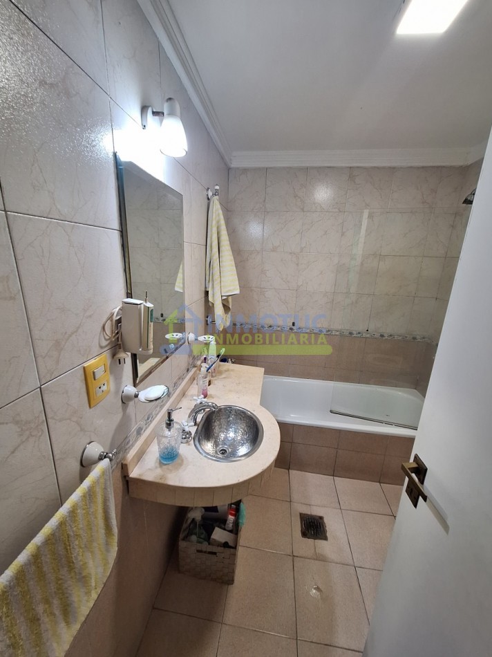 CASA BARRIO SUR - LAS HERAS AL 200 - 3 DORM. 5 BAÑOS - COCHERA