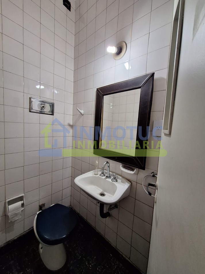 DEPARTAMENTO CON PATIO SANTIAGO AL 900