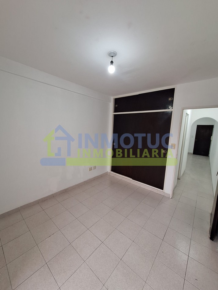 ALQUILER DEPARTAMENTO DE 1 DORMITORIO CON BALCON - LAVADERO - CRISOSTOMO ALVAREZ 300 - CENTRO 