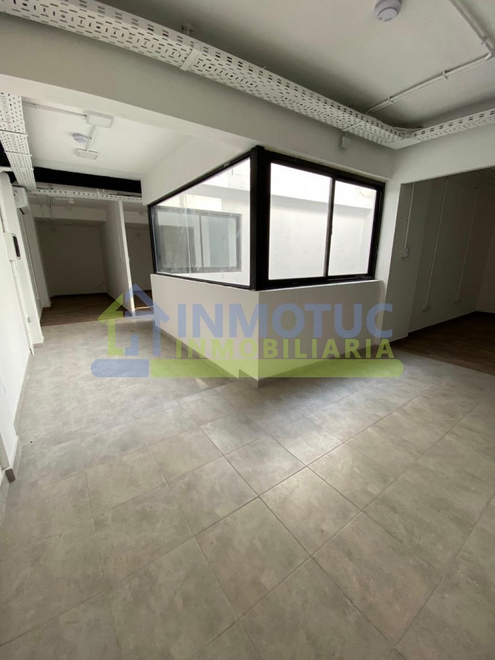ALQUILER DE EDIFICIO DE CONSULTORIOS/OFICINAS - USOS MULTIPLES - GRAL PAZ 381