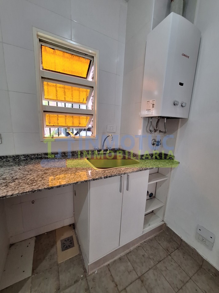 DPTO. Paso de Los Andes al 700 - 3 Dorm. - 2 Baños - Sup. Propia 82 m² + cochera