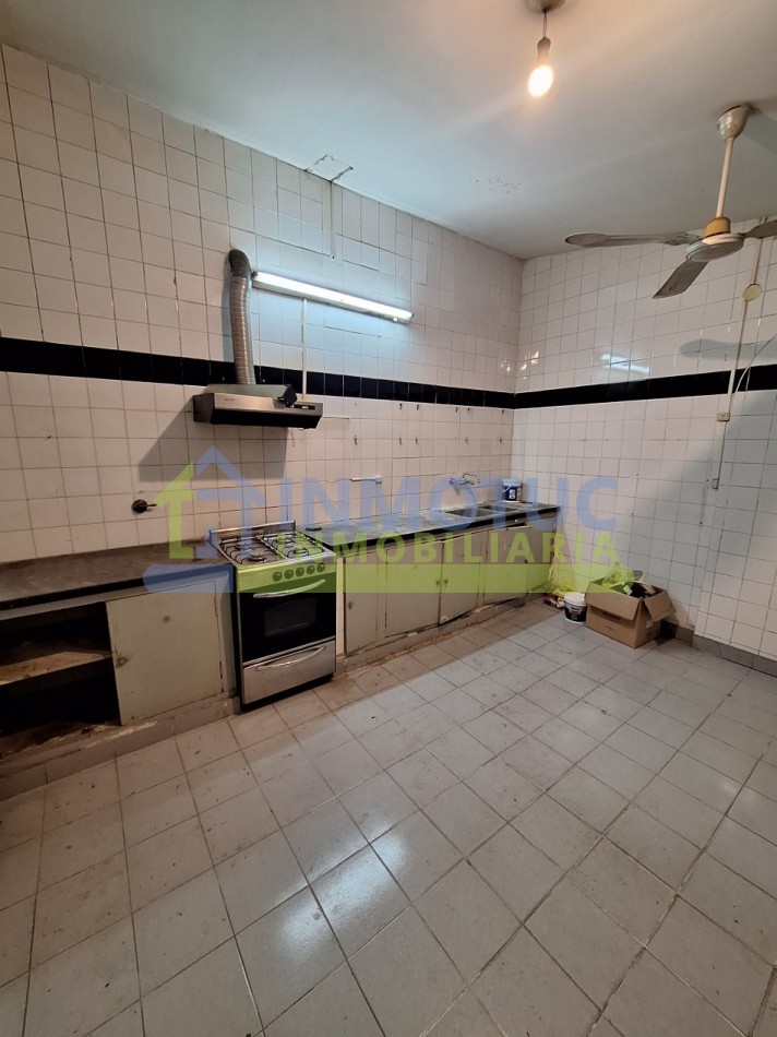 VENTA O ALQUILER CASA 4 DORM  - BARRIO SUR - LAS HERAS  AL 200 