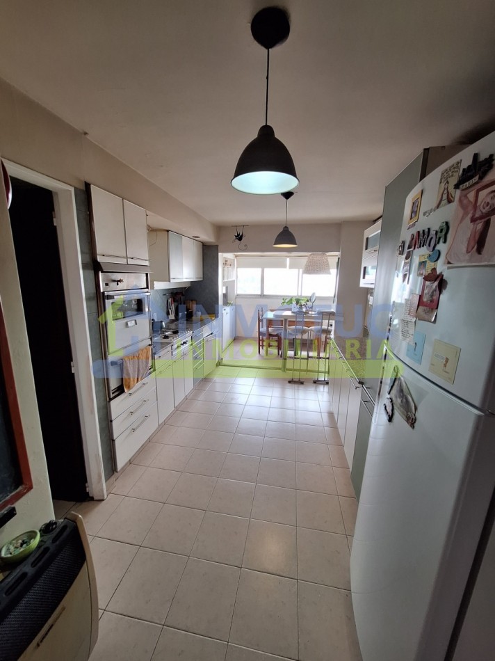 24 DE SEPTIEMBRE AL 600 (MICROCENTRO) DEPARTAMENTO 3 DORMITORIOS + DEPENDENCIA DE SERVICIOS - 3 BAÑOS