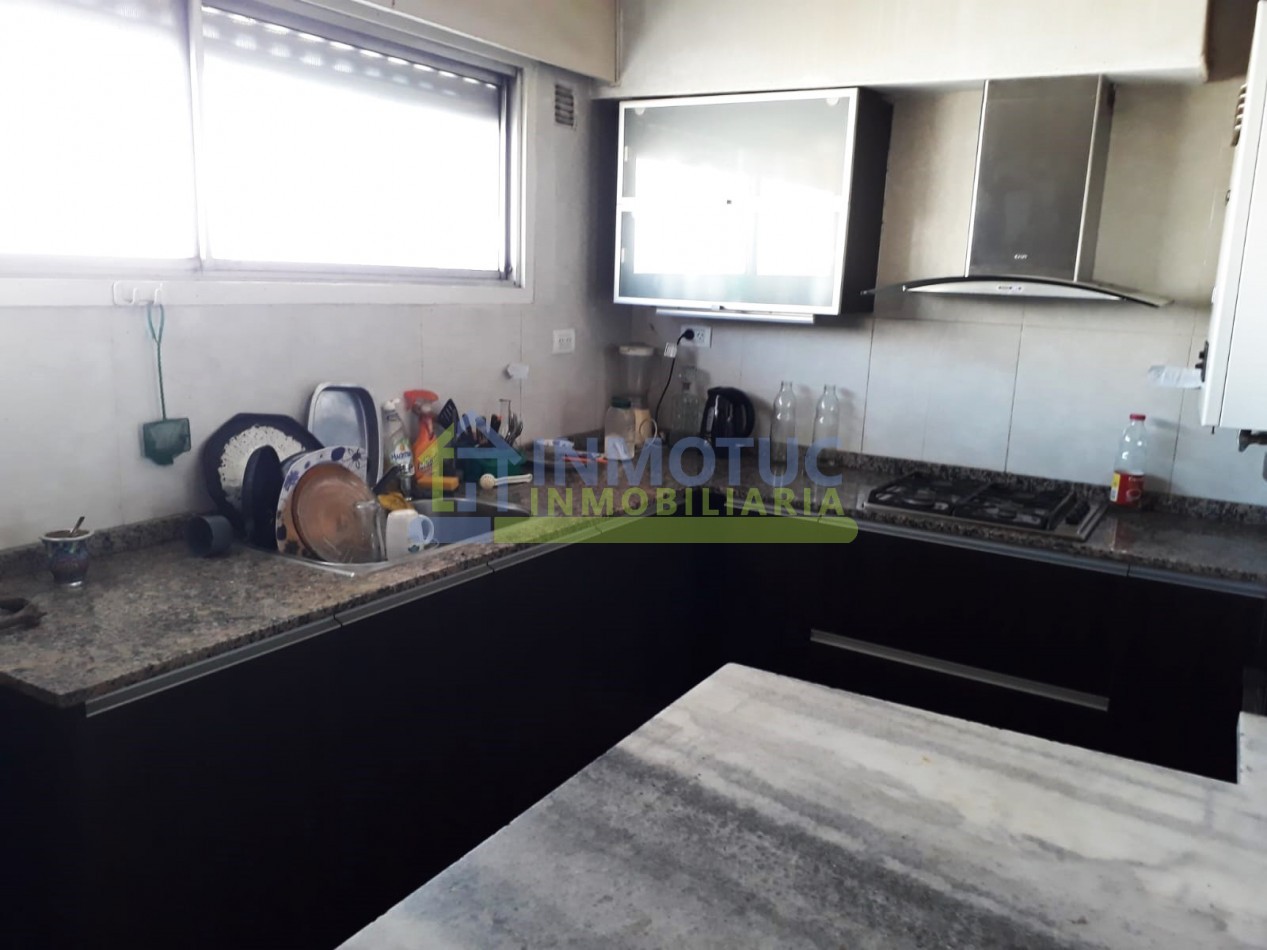 25 DE MAYO Y CORRIENTES - DPTO 4 DORM. 3 BAÑOS - APTO CREDITO HIP. - BARRIO NORTE