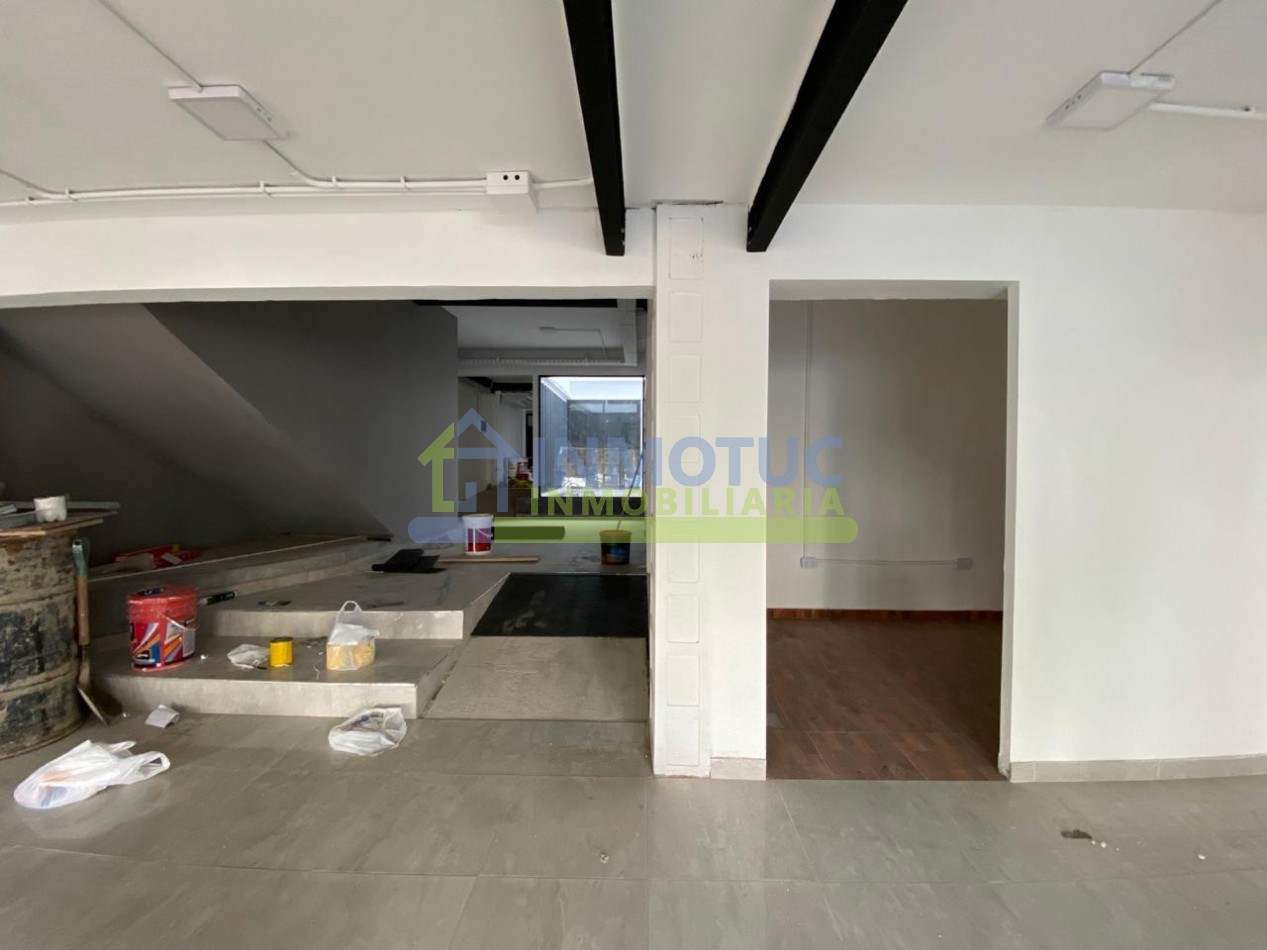 ALQUILER DE EDIFICIO DE CONSULTORIOS/OFICINAS - USOS MULTIPLES - GRAL PAZ 381