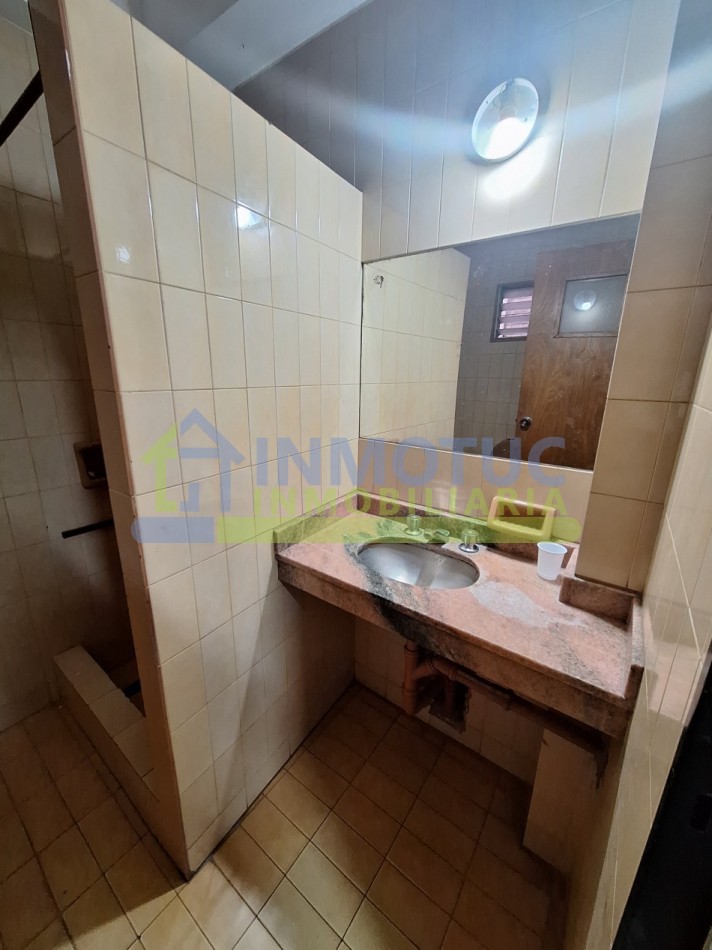 OPORTUNIDAD! CENTRO MEDICO EN VENTA PARA INVERSIONISTAS - BARRIO SUR (ALT. 24 DE SEPTIEMBRE 1000)