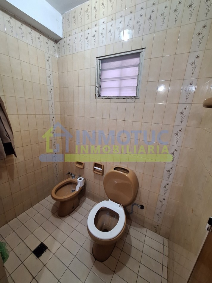 OPORTUNIDAD! CENTRO MEDICO EN VENTA PARA INVERSIONISTAS - BARRIO SUR (ALT. 24 DE SEPTIEMBRE 1000)