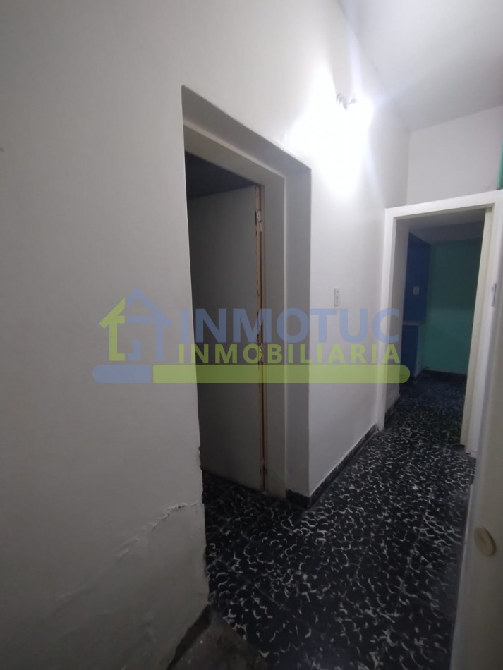 DEPARTAMENTO CON PATIO SANTIAGO AL 900