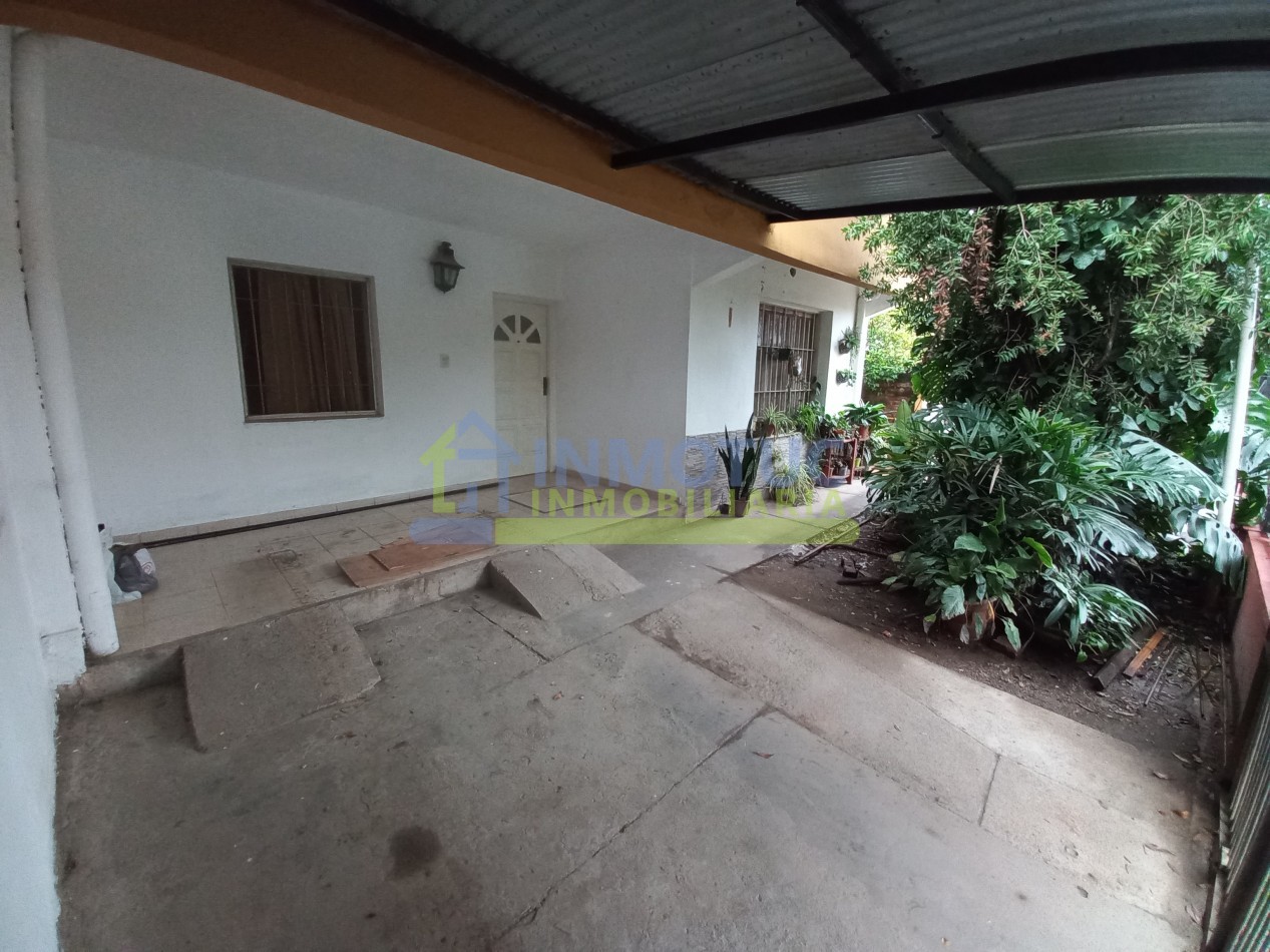 CASA 4 DORM. VILLA CARMELA - BARRIO ISLAS MALVINAS