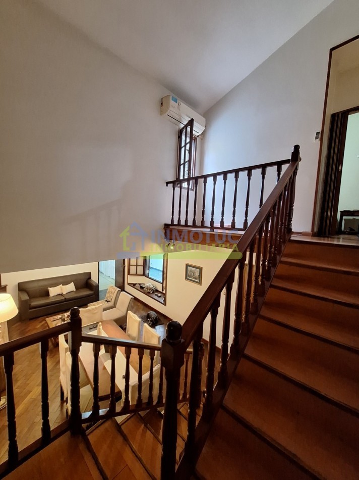 CASA BARRIO SUR - LAS HERAS AL 200 - 3 DORM. 5 BAÑOS - COCHERA