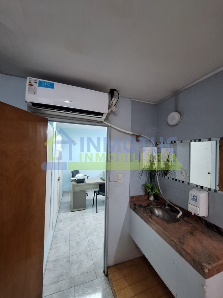 OPORTUNIDAD! CENTRO MEDICO EN VENTA PARA INVERSIONISTAS - BARRIO SUR (ALT. 24 DE SEPTIEMBRE 1000)