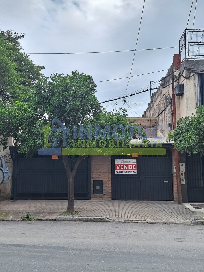 CASA EN VENTA EN BARRIO SUR LAVALLE AL 1200 