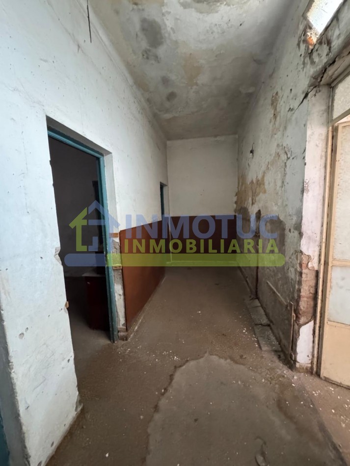CASA 25 DE MAYO 1200 ( 25 DE MAYO Y URUGUAY) A REFACCIONAR - VENTA